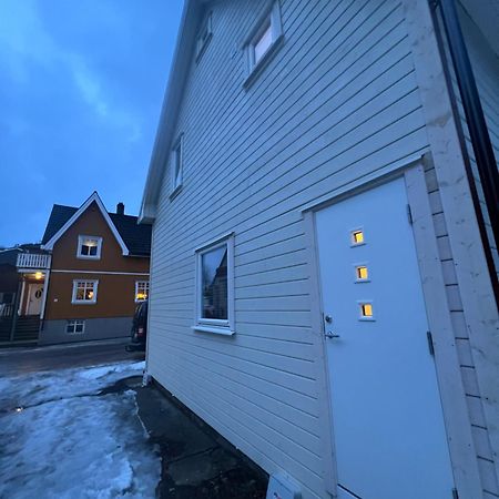 Central Apartment In Svolvær Exterior foto